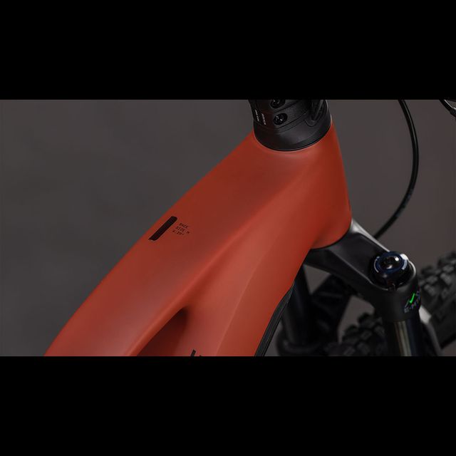 CUBE Reaction Hybrid Race 800 sähköpyörä Trapeze